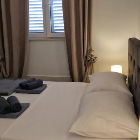 Apartman Carla Modern Oasis And Comfort