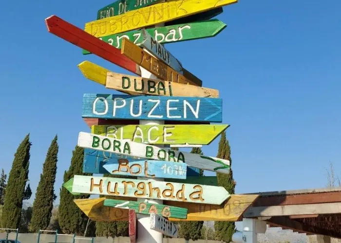 Carla Modern Oasis And Comfort