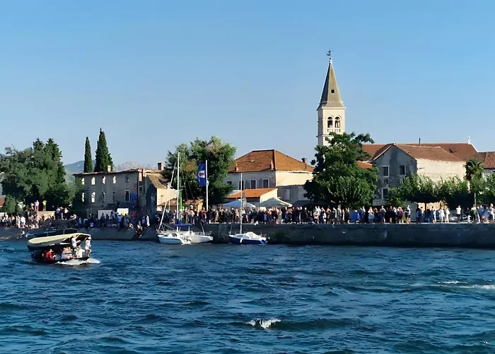 Carla Modern Oasis And Comfort Apartman