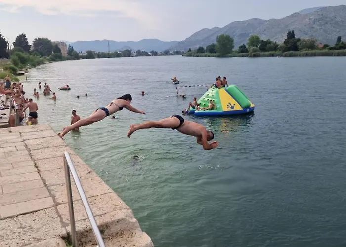 Apartman Carla Modern Oasis And Comfort *