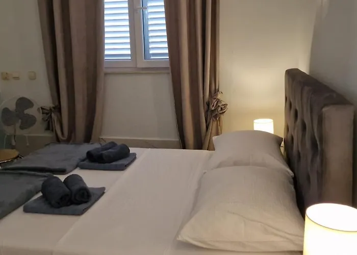 Apartman Carla Modern Oasis And Comfort