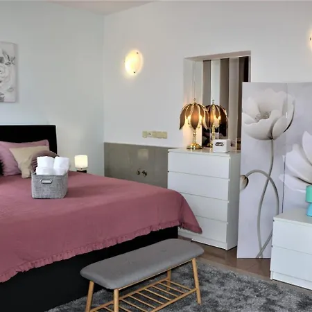 Carla -79 M2 -1 Bedroom -1 Bathroom -2 Wc