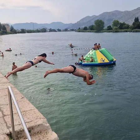 شقة Carla Modern Oasis And Comfort *