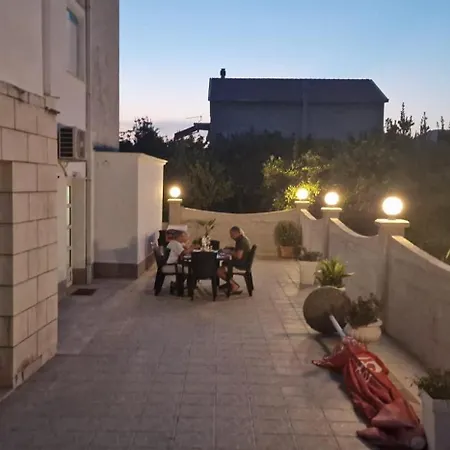 Carla Modern Oasis And Comfort