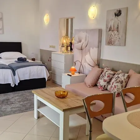 Apartment Carla -79 M2 -1 Bedroom -1 Bathroom -2 Wc *
