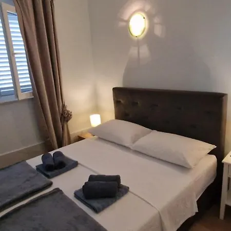 Carla -79 M2 -1 Bedroom -1 Bathroom -2 Wc Apartment